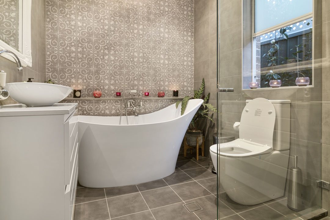Freestanding bath and glass shower ensuite renovation